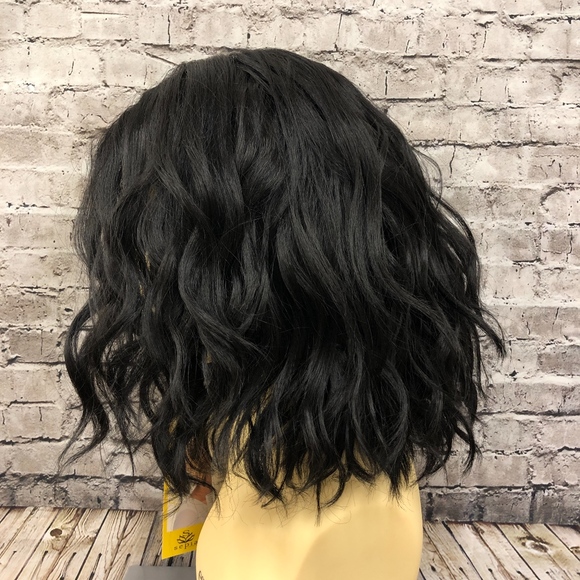 Peagan synthetic lace front wig 1B NWT
